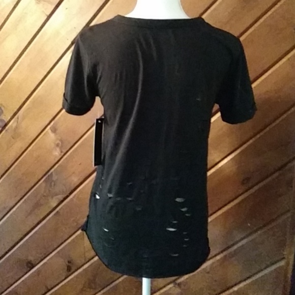 ALMOST FAMOUS TSHIRT!! - Picture 5 of 5